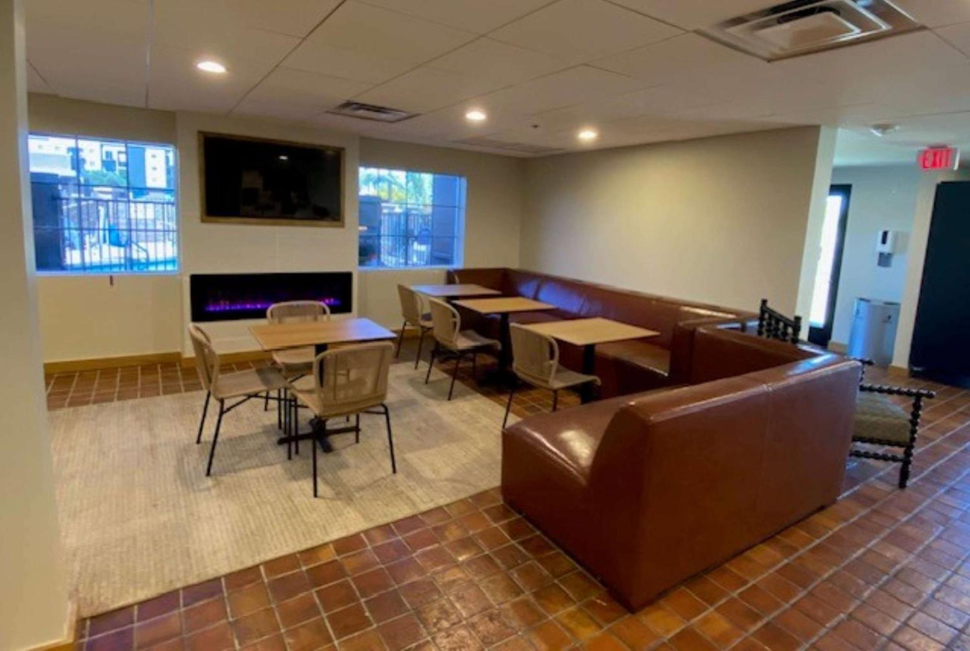 La Quinta Inn & Suites By Wyndham Tempe University, Phoenix Kültér fotó
